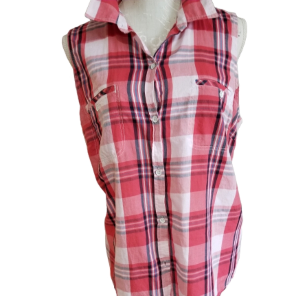 Red White and Blue sleeveless blouse
